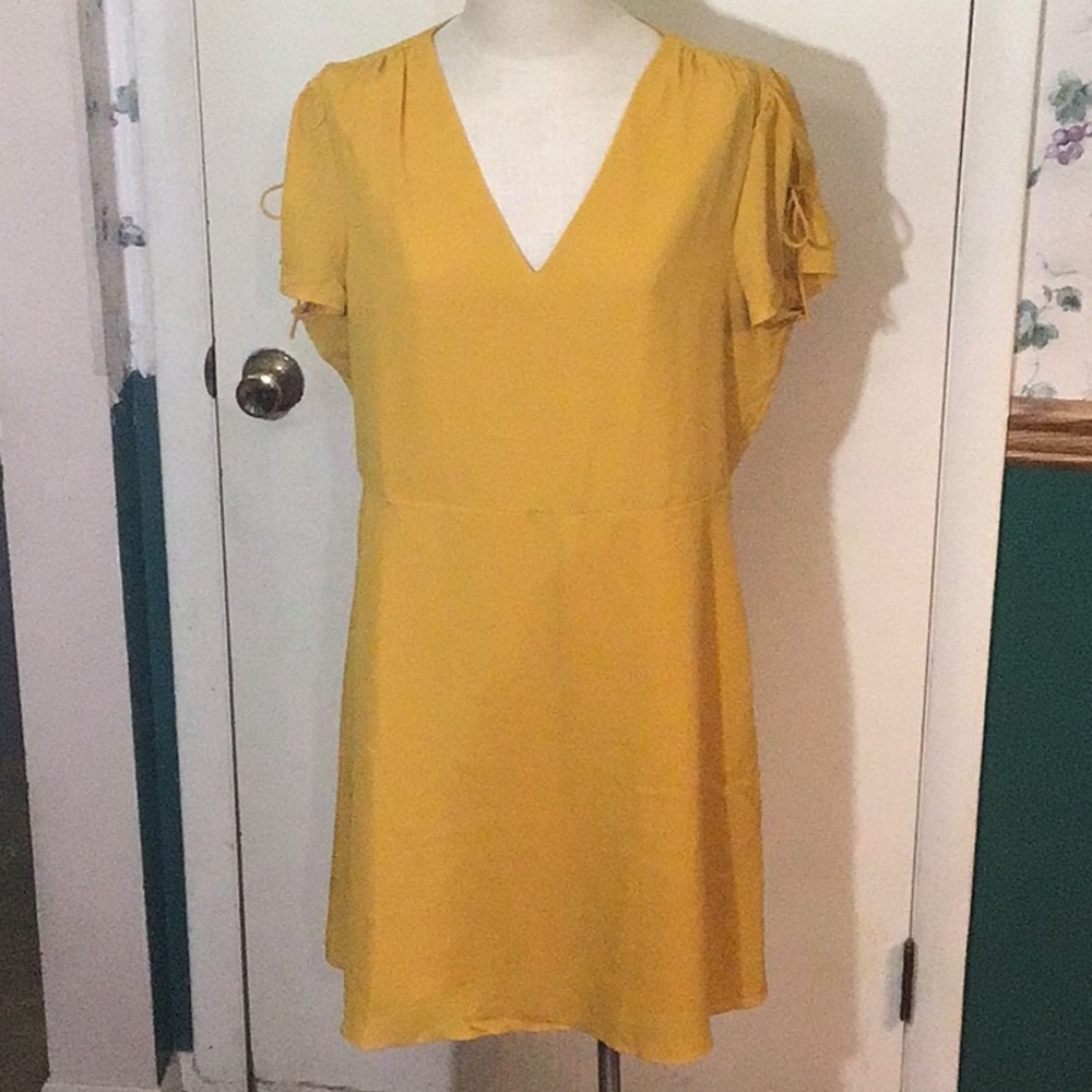 NWT J. Crew Mercantile short-sleeve dress